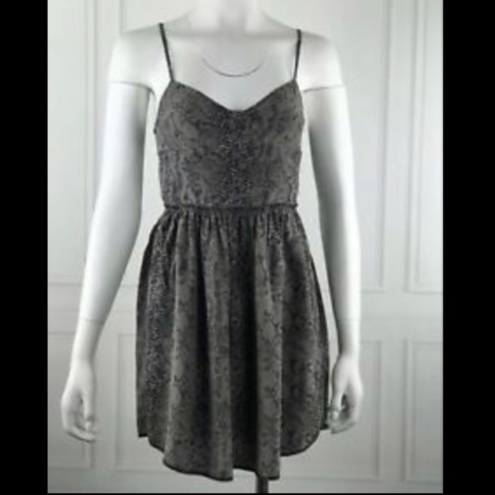 💥WILFRED ARITZIA SILK DRESS 💥